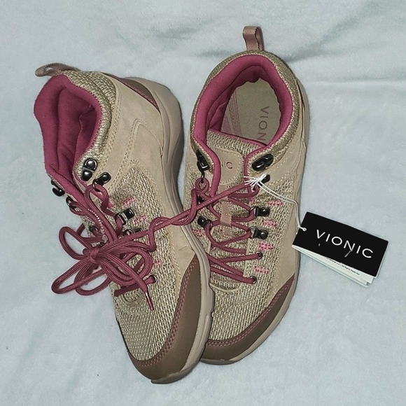 NWT Vionic Cypress Water-Resistant Hiking Sneakers Women's Size 9 - Picture 10 of 10